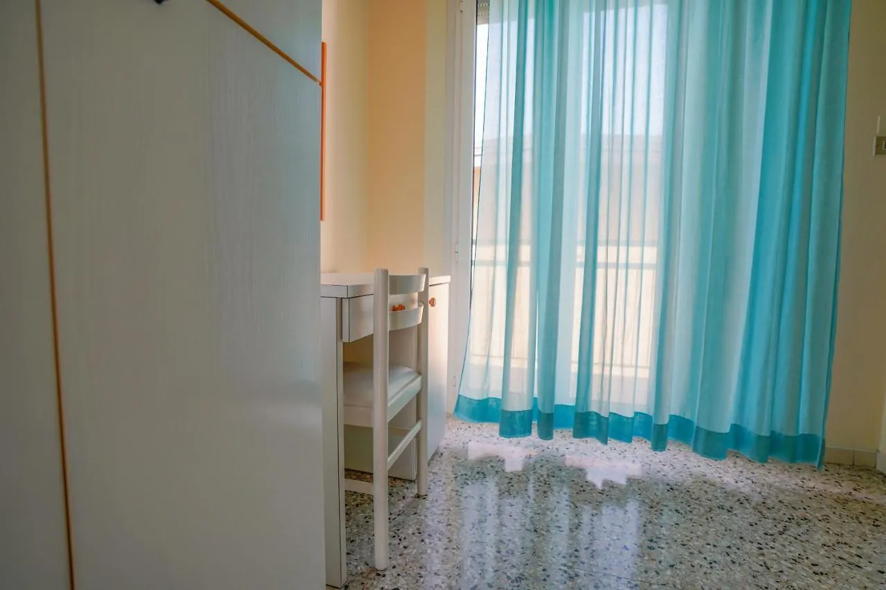 Hotel Mondial Rimini 3*,