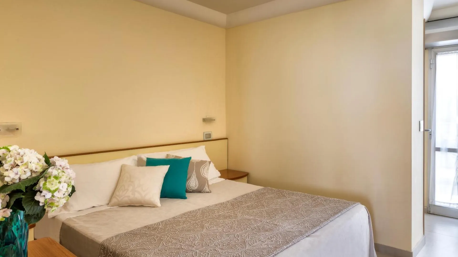 Hotel Mondial Rimini